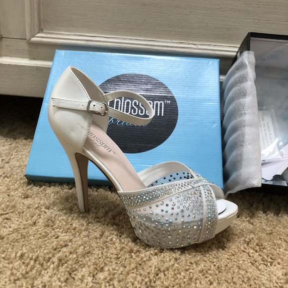 De Blossom Platform Heels Bridal/Prom - Picture 6 of 9
